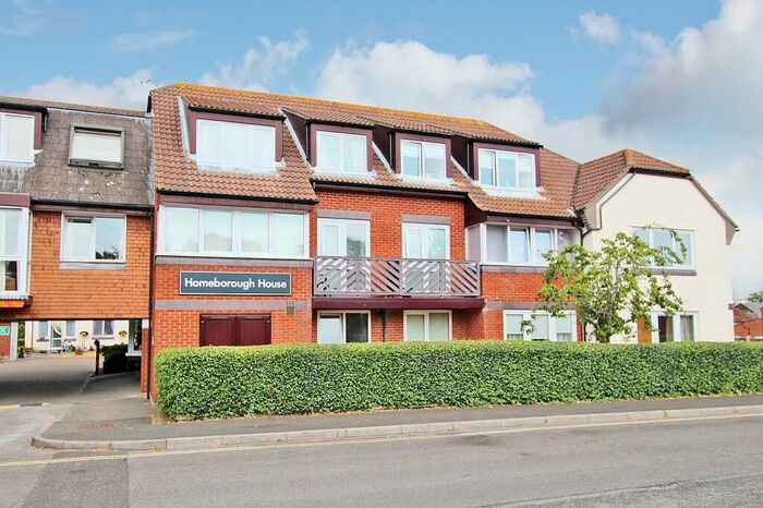1 Bedroom Flat For Sale In Brinton Lane, Hythe, SO45