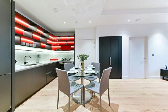 1 Bedroom Flat To Rent In Modena House, London City Island, E14