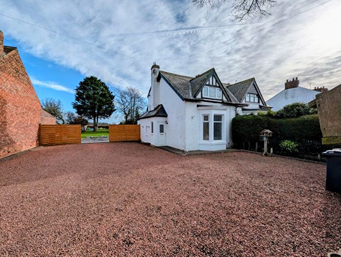 2 Bedroom Semi-detached House For Sale In West Meadows Road, Sunderland, SR6