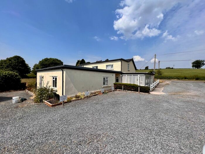 2 Bedroom Flat To Rent In Ty Brynteilo, Manordeilo, Carmarthenshire, SA19