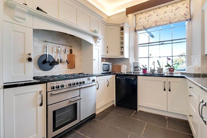 5 Bedroom Terraced House For Sale In Buttgarden Street, Bideford, Devon, EX39