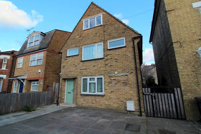 3 Bedroom Maisonette To Rent In Hadley Road, Barnet, EN5