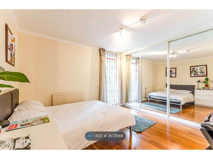 4 Bedroom Flat To Rent In Cape Yard, London, E1W