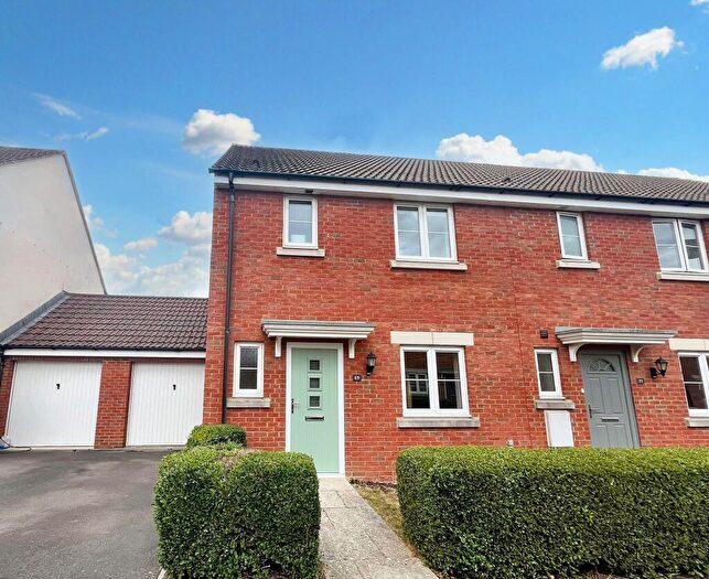 3 Bedroom End Of Terrace House For Sale In Thestfield Drive, Staverton, BA14