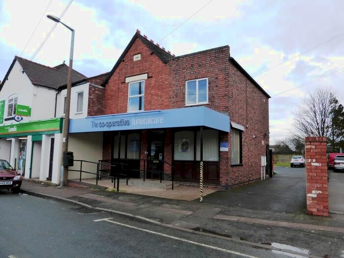 2 Bedroom Flat To Rent In Hockley Road, Wilnecote, Tamworth B77