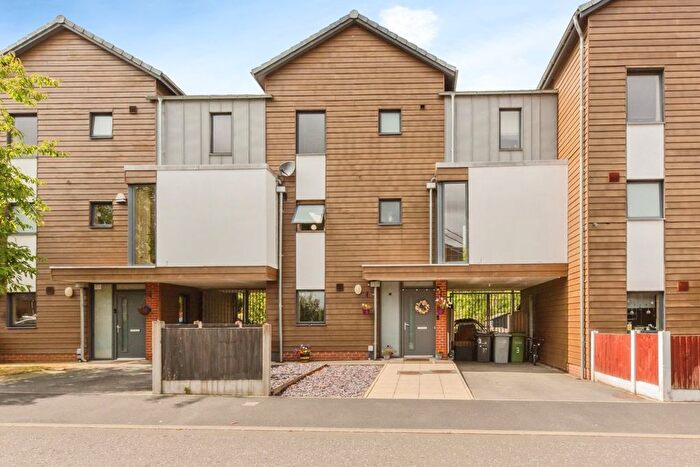 3 Bedroom Town House For Sale In St Johns Vale, Knutsford, Cheshire, WA16
