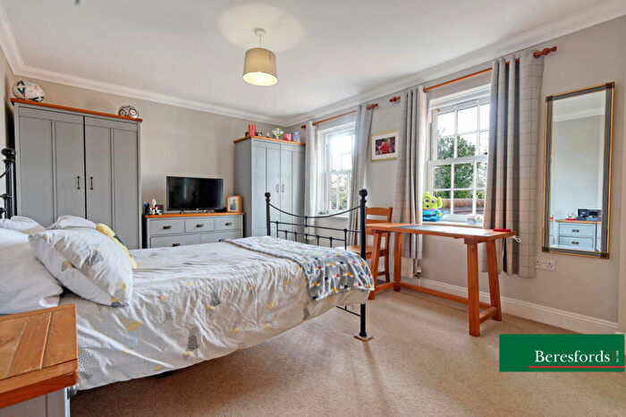 4 Bedroom Detached House For Sale In St Fabians Drive, Chelmsford, CM1