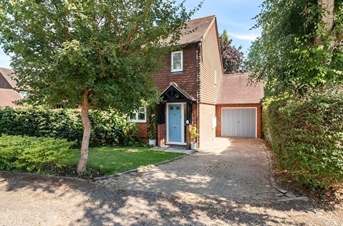 3 Bedroom Semi Detached House For Sale In Eggars Field, Bentley, Farnham, Hampshire, GU10