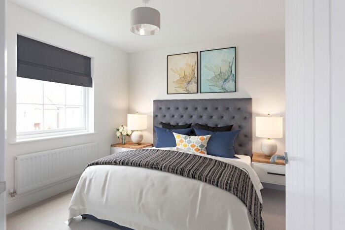 2 Bedroom Apartment For Sale In Cowells Road, Woodstock, OX20