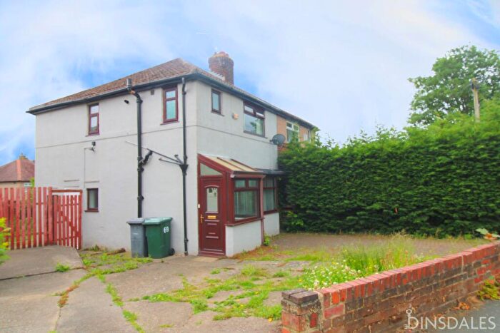 3 Bedroom Semi Detached House For Sale In Templars Way, Bradford, BD8