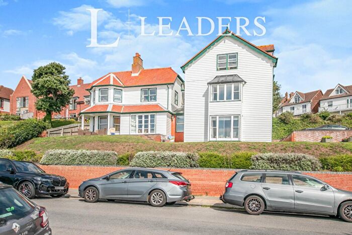2 Bedroom Flat To Rent In Undercliff Road East, Felixstowe, IP11