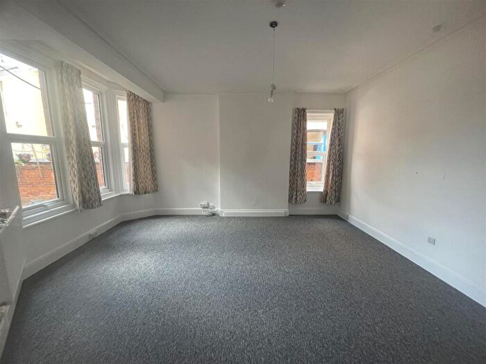 2 Bedroom Flat To Rent In Belgrave Road, Gloucester, GL1
