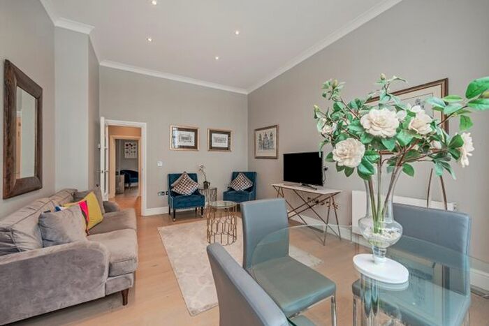 2 Bedroom Flat To Rent In Queensberry Place, London, SW7