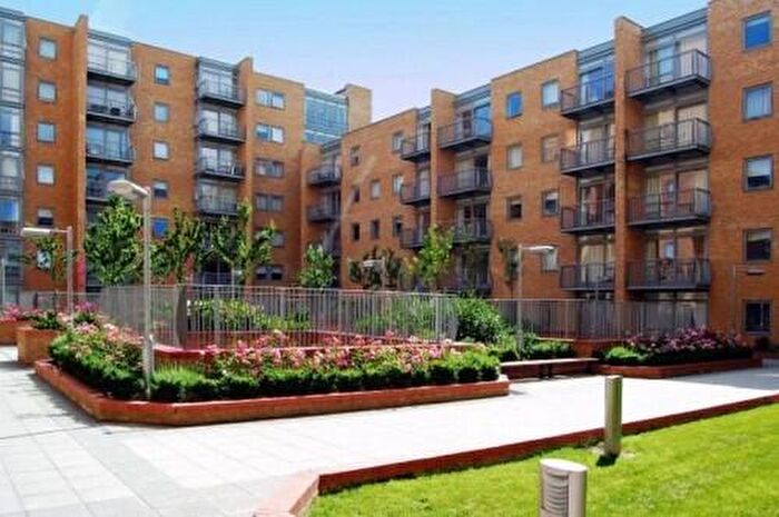 2 Bedroom Flat To Rent In Constable House, Cassilis Road, London, E14