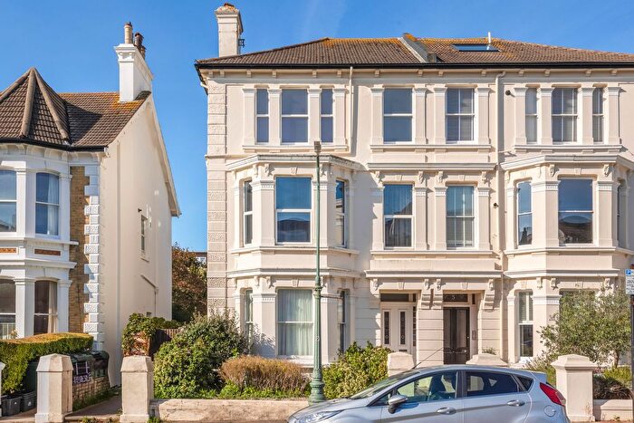1 Bedroom Flat To Rent In Westbourne Villas, Hove, BN3