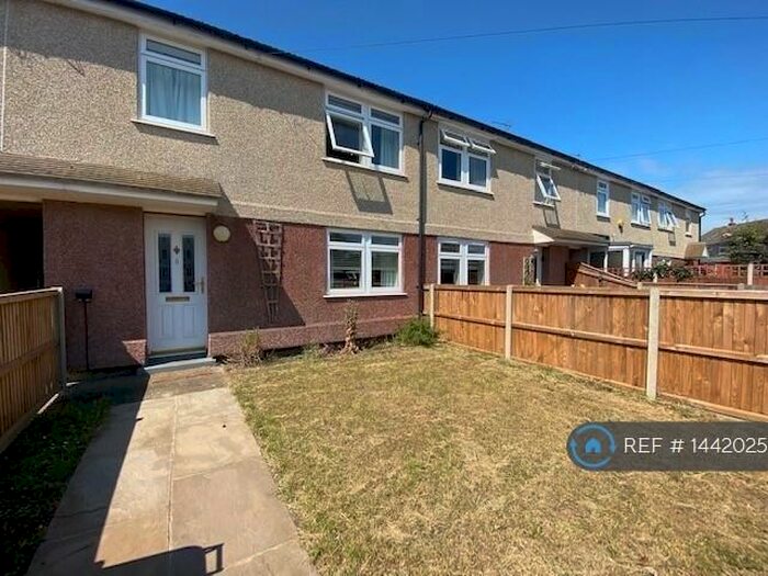 3 Bedroom Terraced House To Rent In Elizabeth Crescent, Holt, NR25