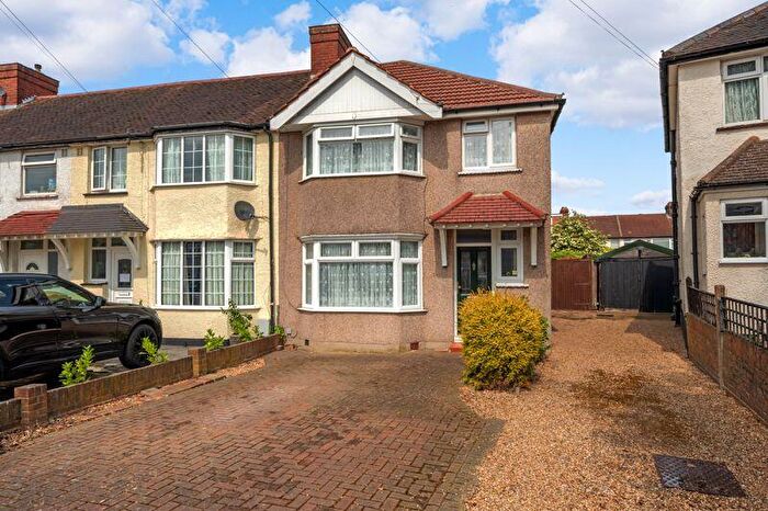 3 Bedroom End Of Terrace House For Sale In Kew Crescent, Cheam, SM3