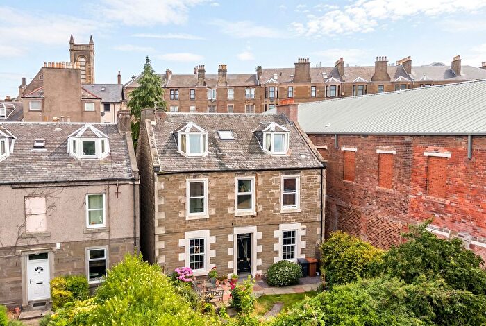 2 Bedroom Flat For Sale In Westfield Lane, Dundee, DD1