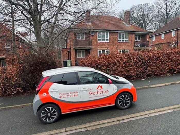 1 Bedroom Flat To Rent In Swarcliffe Avenue, Swarcliffe Leeds, LS14