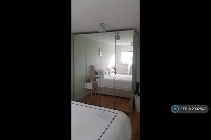 1 Bedroom Flat To Rent In Stour Road, Dagenham, RM10