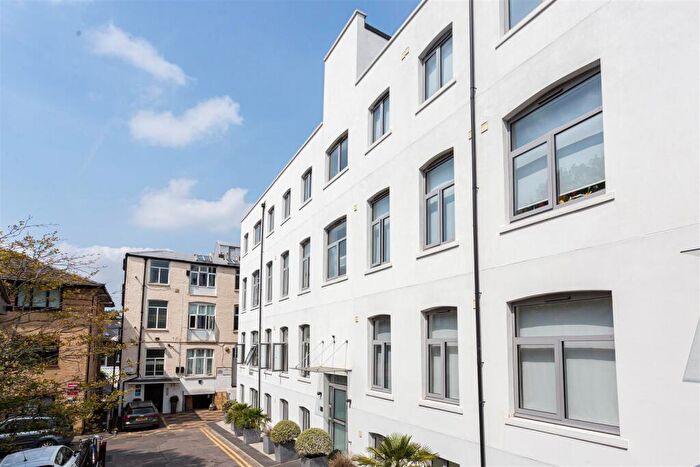 2 Bedroom Flat To Rent In Fortess Road, NW5