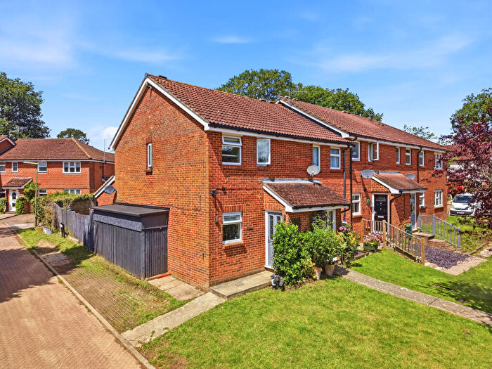 2 Bedroom End Of Terrace House For Sale In Nursery Close, Capel, Surrey, RH5