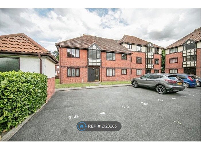 2 Bedroom Flat To Rent In Brinkley Place, Colchester, CO4