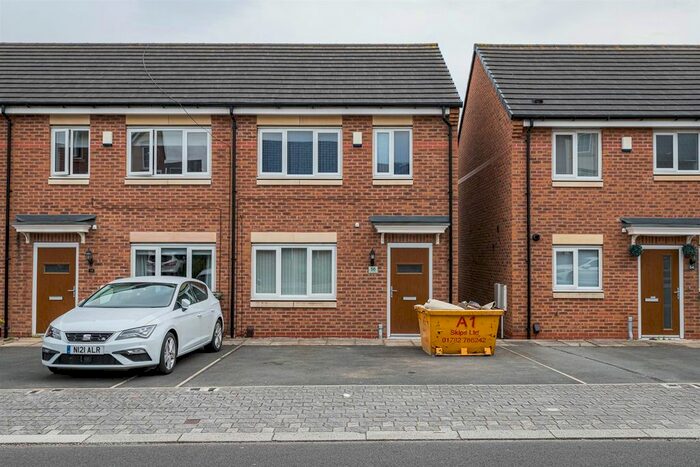 2 Bedroom Town House To Rent In Commercial Road, Hanley, Stoke-On-Trent, ST1