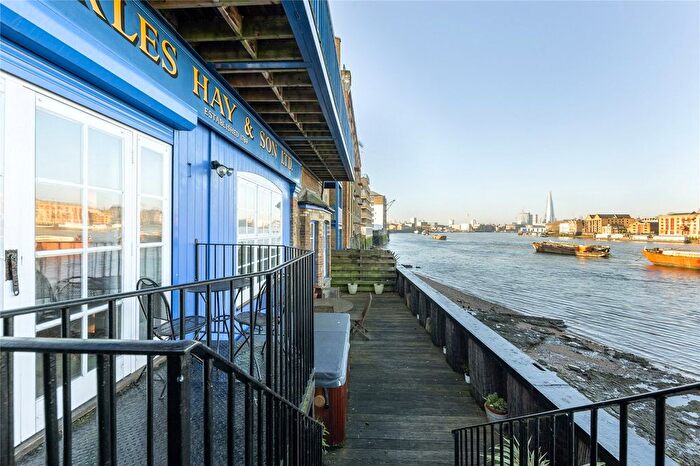 4 Bedroom Flat For Sale In Hays Court, Rotherhithe Street, London, SE16