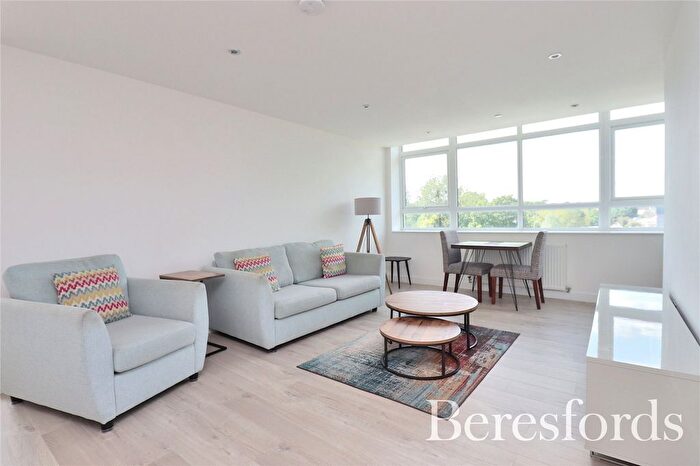 2 Bedroom Flat To Rent In Celmeres Court, Springfield Road, CM2