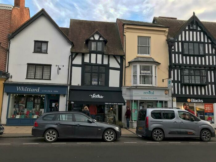 2 Bedroom Flat To Rent In High Street, Stratford-upon-Avon, CV37