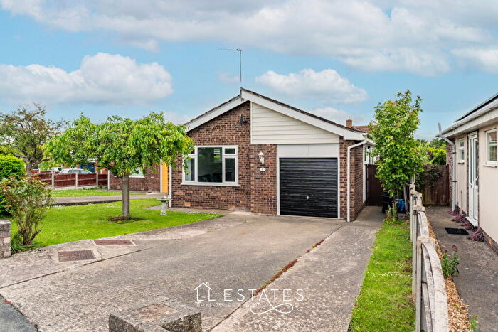2 Bedroom Detached Bungalow For Sale In Maes Helyg, Rhuddlan, LL18