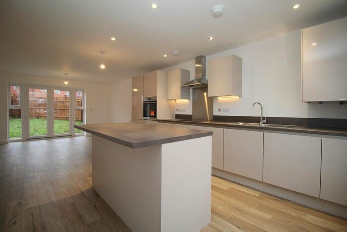 3 Bedroom Semi-Detached House To Rent In Brick Kiln Road, Sileby, LE12