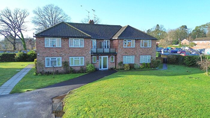 2 Bedroom Flat For Sale In Church Road, Fleet, GU51