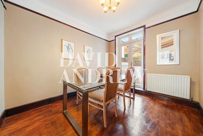 5 Bedroom Terraced House To Rent In St Thomas's Road, N4