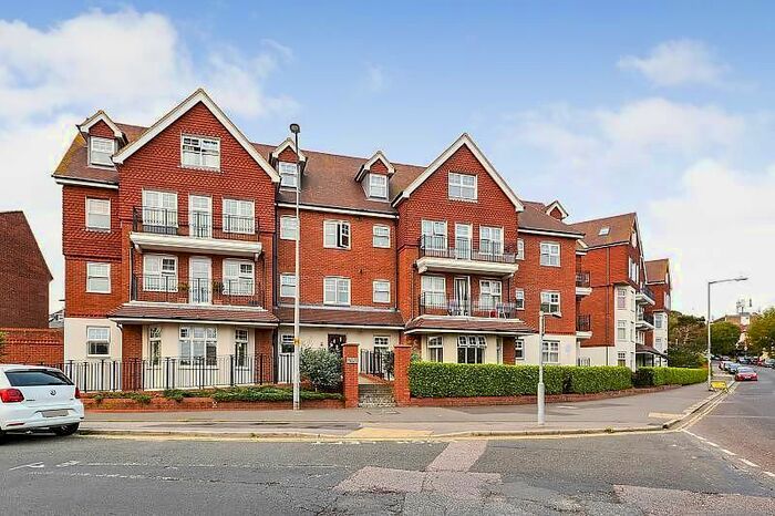 2 Bedroom Flat To Rent In Station Road, Bexhill On Sea, TN40