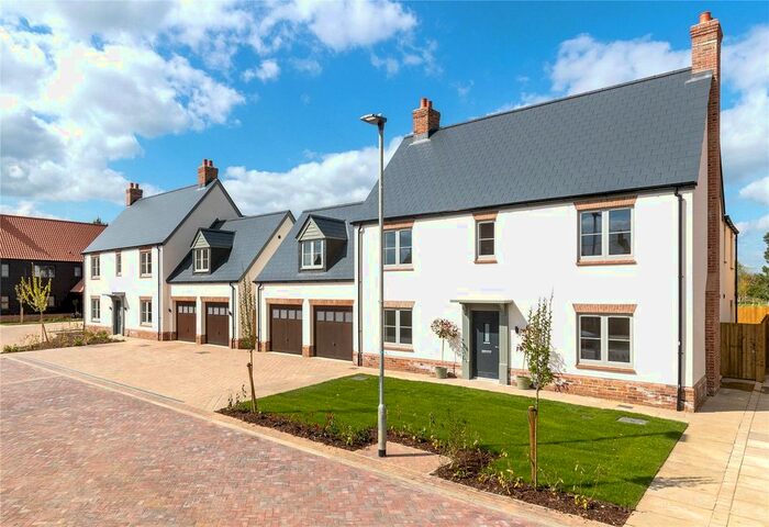 4 Bedroom Detached House To Rent In Tebbit's Way, Comberton, Cambridge, Cambridgeshire, CB23