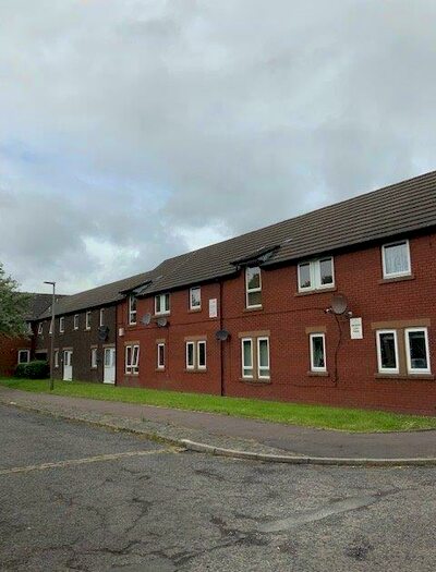 2 Bedroom Flat To Rent In Kinross Close, Blackburn, Lancashire, BB1
