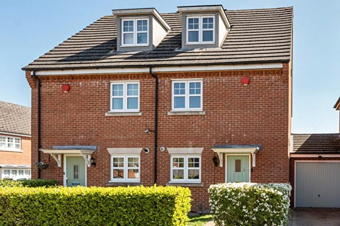 3 Bedroom Semi-detached House For Sale In Chesham, Buckinghamshire, HP5