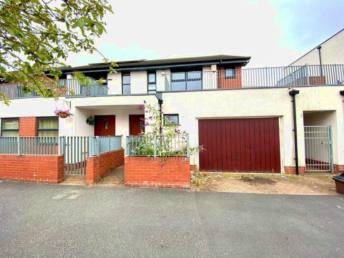 3 Bedroom Semi-Detached House To Rent In Maine Road, Manchester, M14