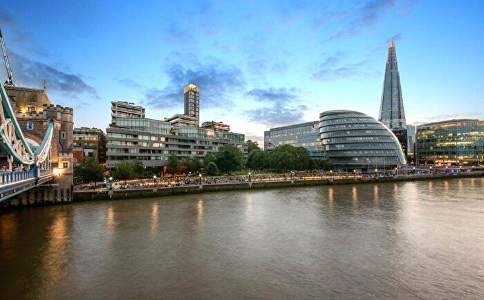 3 Bedroom Flat For Sale In Duchess Walk, London, SE1