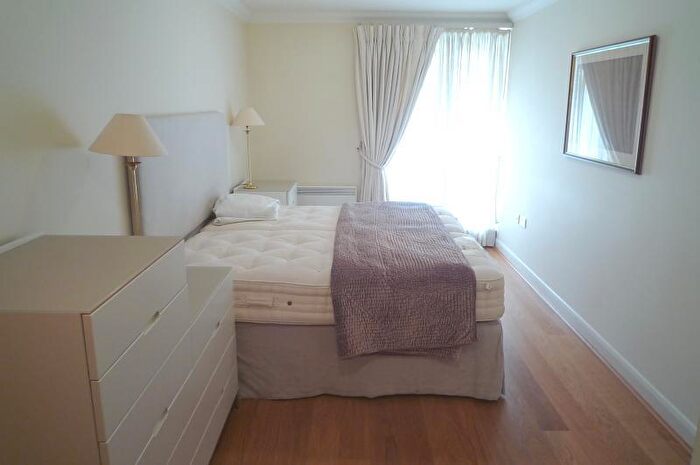 2 Bedroom Apartment To Rent In Holly Lodge, Heathside Crescent, GU22