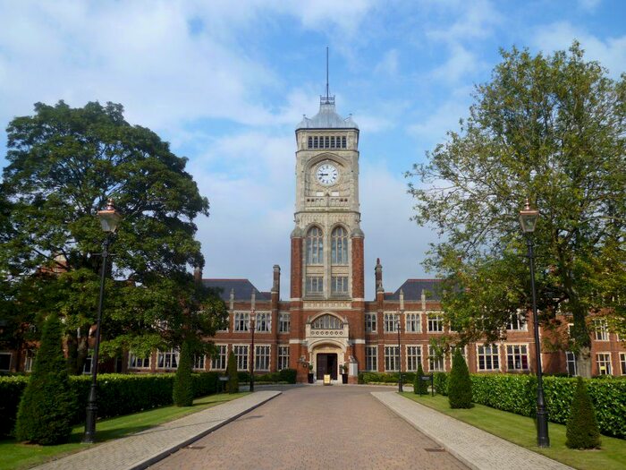 3 Bedroom Flat To Rent In King Edward Place, Bushey, WD23