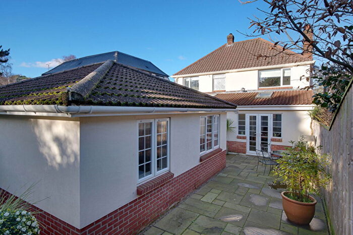 5 Bedroom Detached House For Sale In Queens Park, Bournemouth, BH8