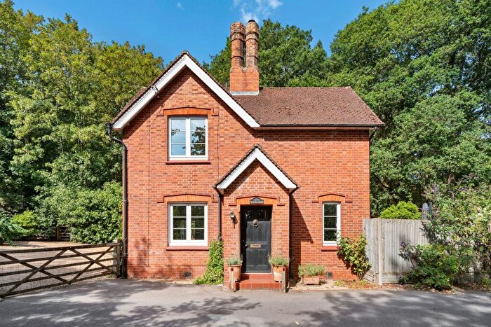 3 Bedroom Detached House For Sale In Convent Lane, Cobham, KT11