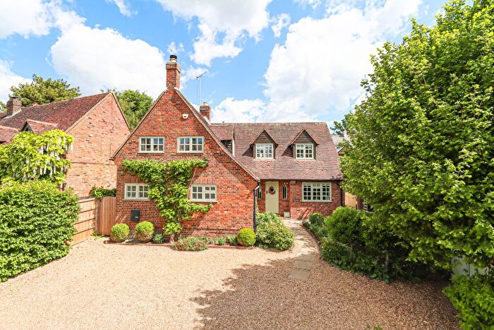 4 Bedroom Detached House For Sale In Trowley Bottom, Flamstead, St. Albans, AL3
