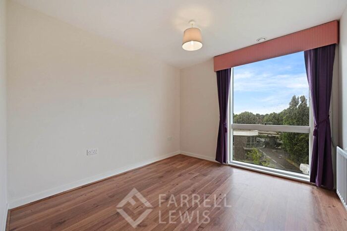 2 Bedroom Flat For Sale In Firestone House, Boston Manor, TW8