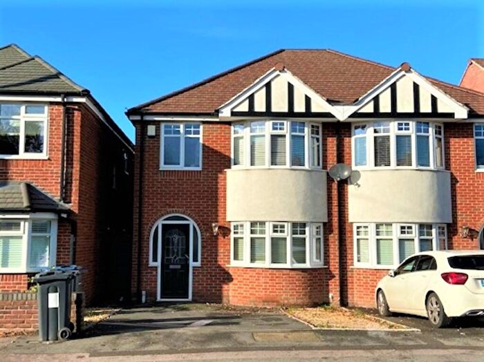 3 Bedroom Semi-Detached House To Rent In Church Road, Yardley, Birmingham, B25
