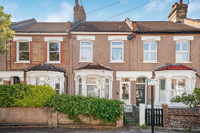 3 Bedroom Terraced House For Sale In Sheldon Road, Edmonton, N18