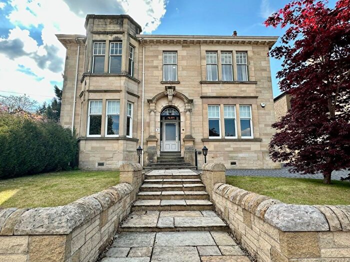 3 Bedroom Flat To Rent In Broompark Drive, Lanark, ML11